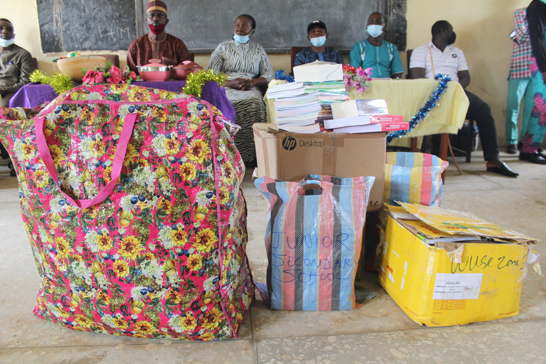 CFHI donated books to Primary and Junior Secondary School Sabo-Karimo for their School Libraries